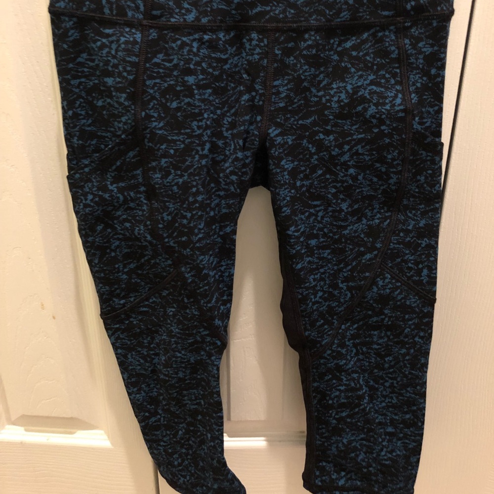 Lululemon crop pants
